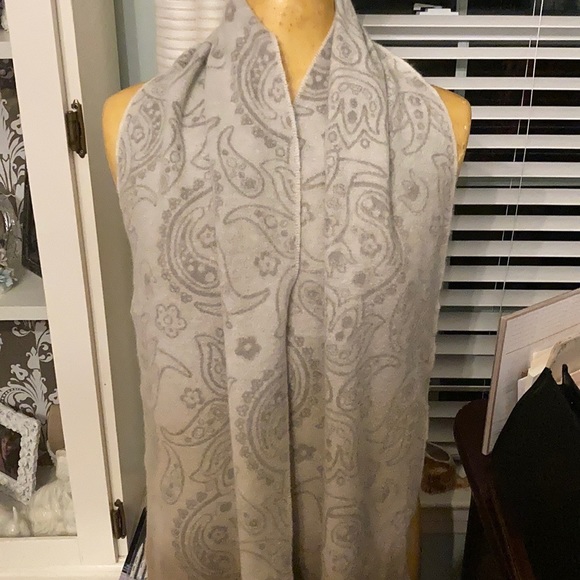V Fraas 100% cashmere scarf - Picture 2 of 10